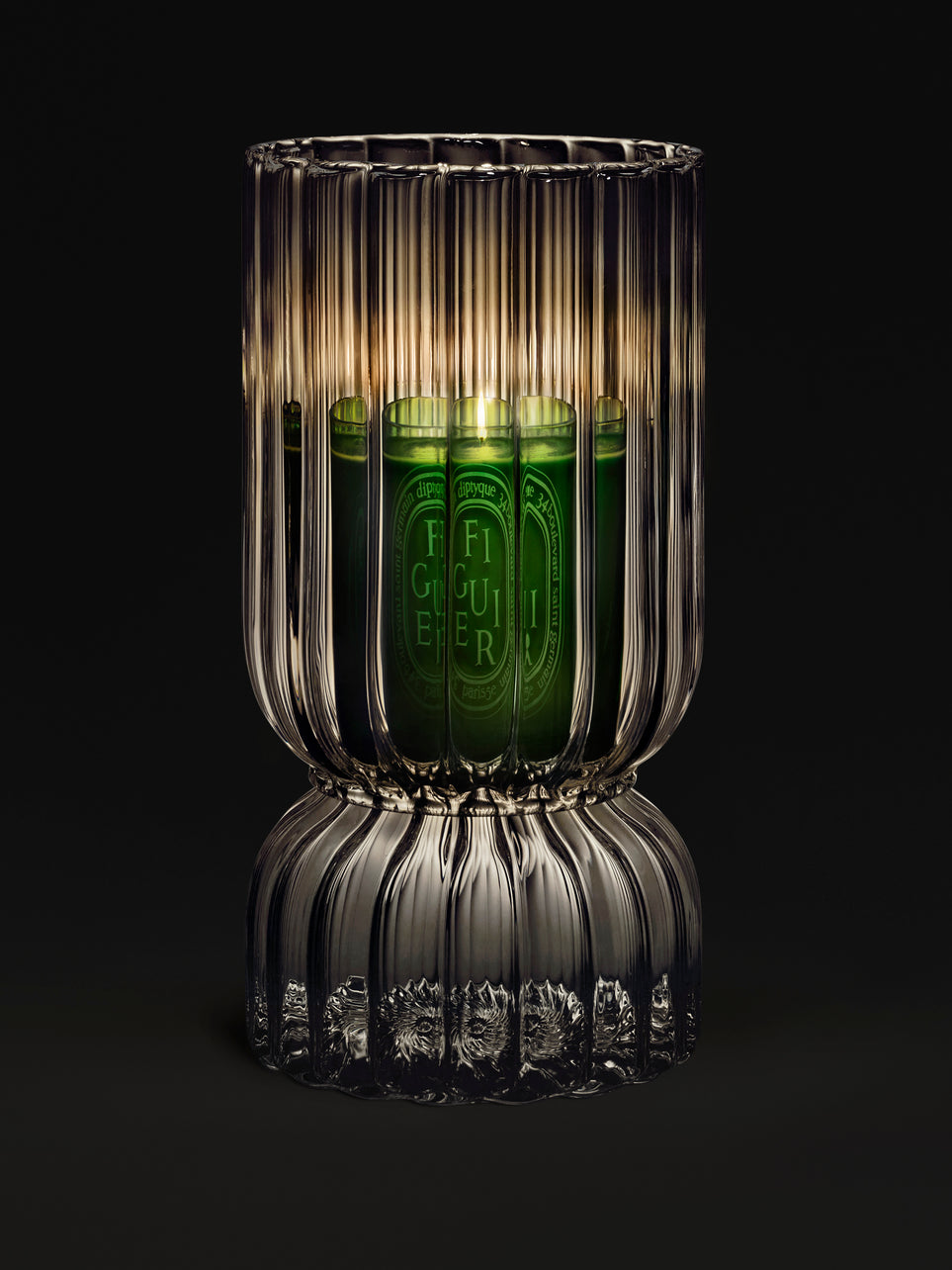 Ribbed candle holder - For classic and medium candles
