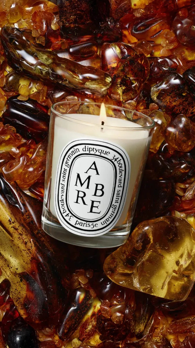 edito-image white-dots