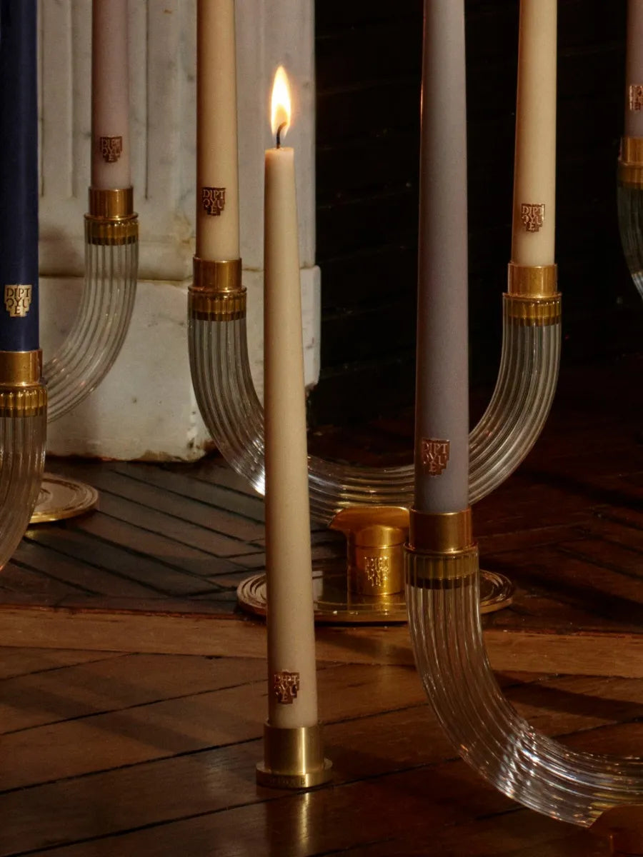 white-dots - white-description