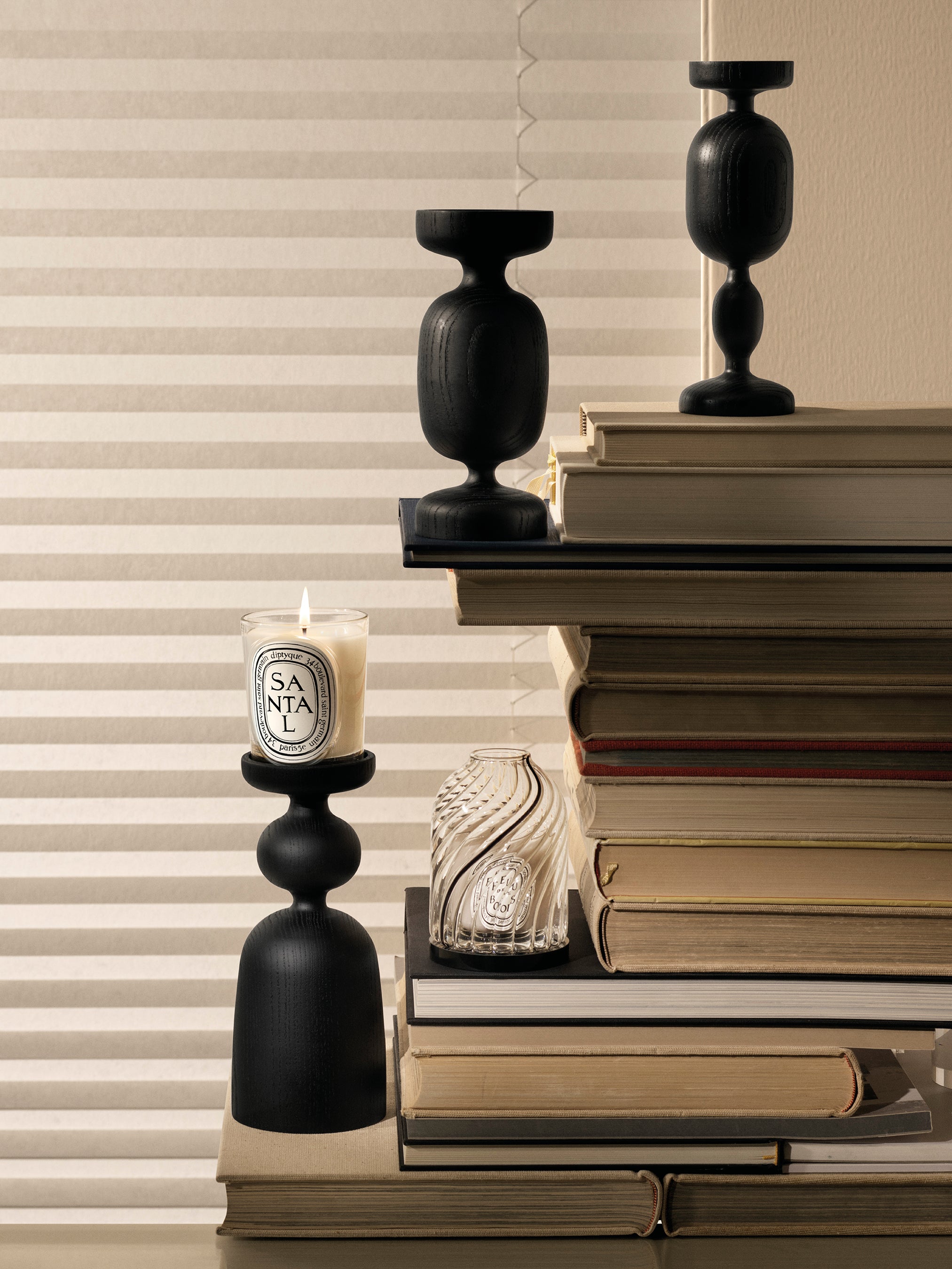 Black Pillar candle holder - For classic candles