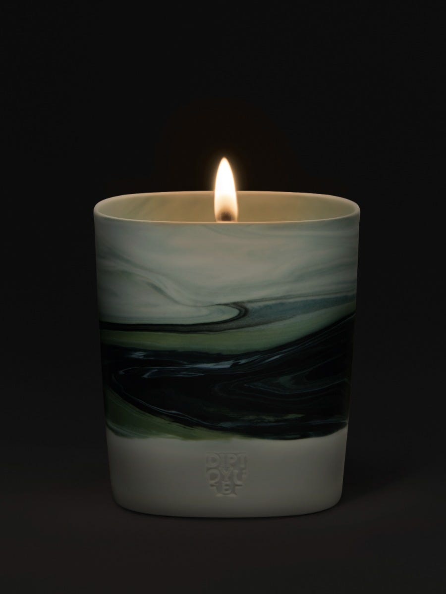 white-dots wwhite-description