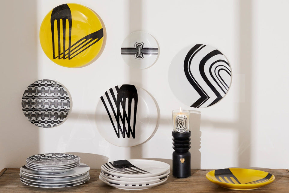 Decorative plate - Yellow cast shadow